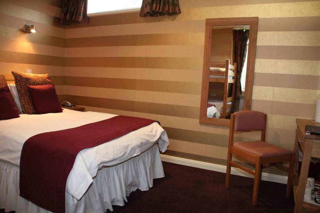 The Dog & Partridge Country Inn Ashbourne  Quarto foto